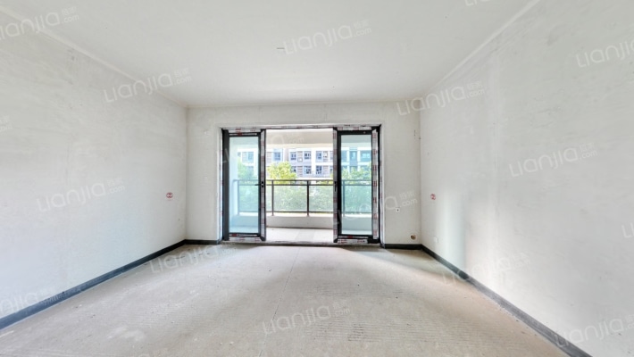 中梁融创云篆学府二手房实景图