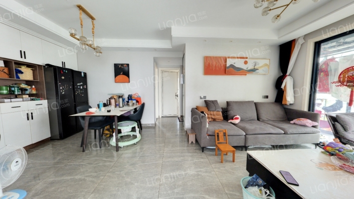 华丽家族太湖汇景花园4期二手房实景图