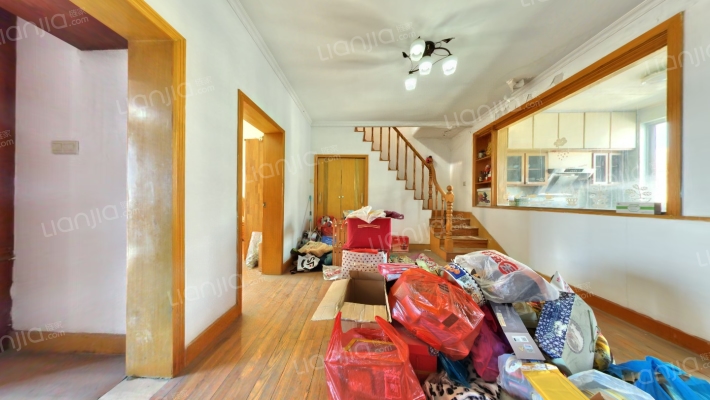 湄长新村二手房实景图