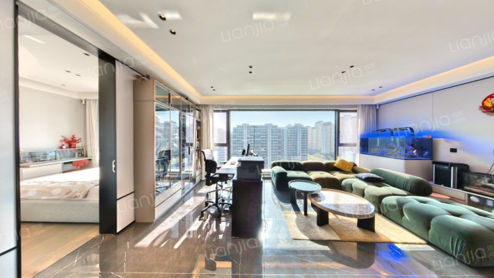 天空之镜二手房实景图