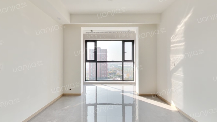 万山运河绿都二手房实景图