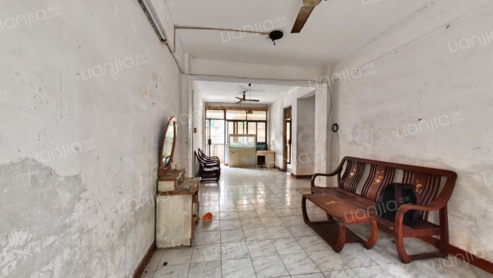 南宝花园二手房实景图