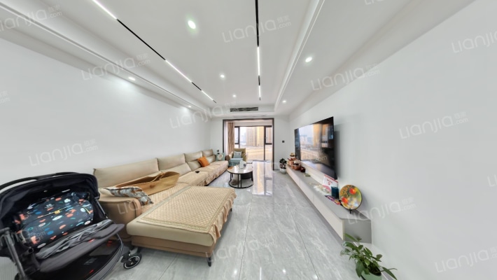 温哥华牡丹花园小区二手房实景图