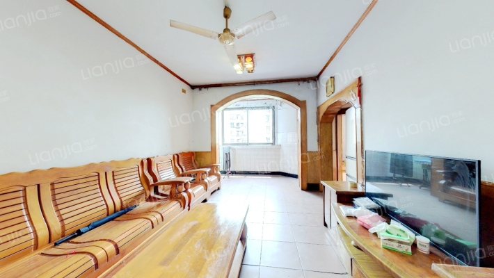 航天丙区二手房实景图