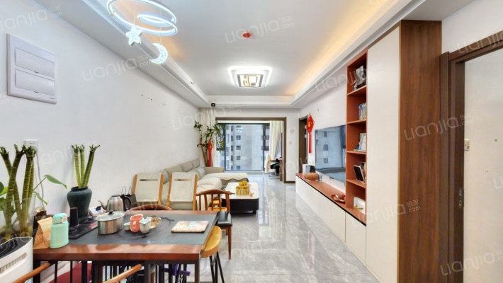 万科城凌峰上二手房实景图