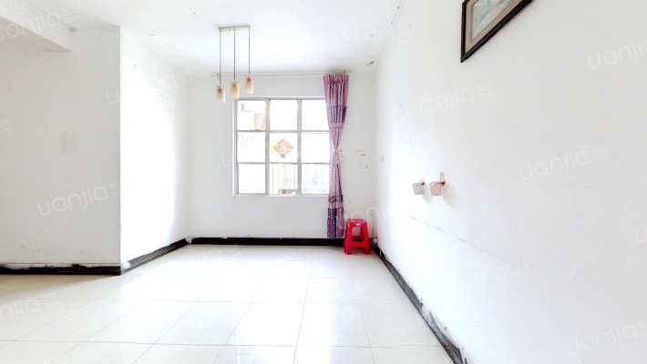 湖影公寓二手房实景图