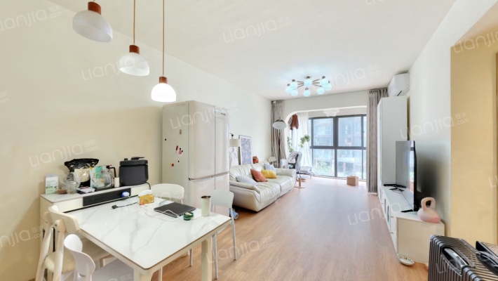 恒大美丽沙天颐湾二手房实景图