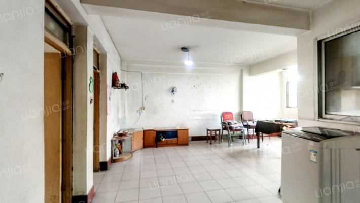 百合巷2号二手房实景图