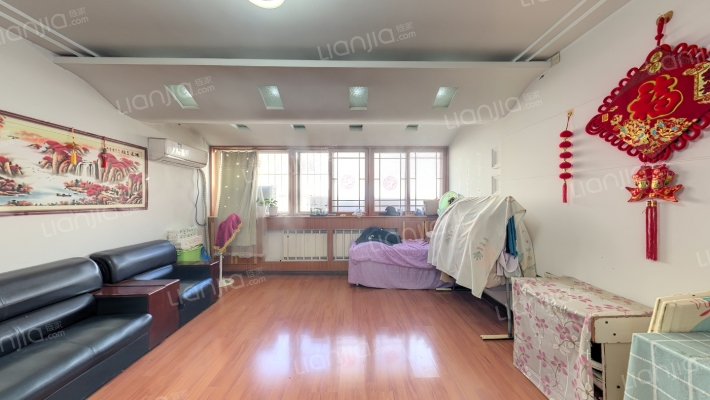 政法委家属楼二手房实景图