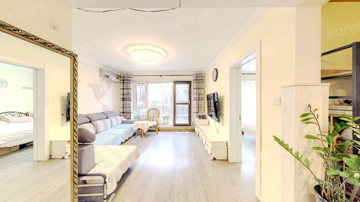 保利林语E区一期二手房实景图