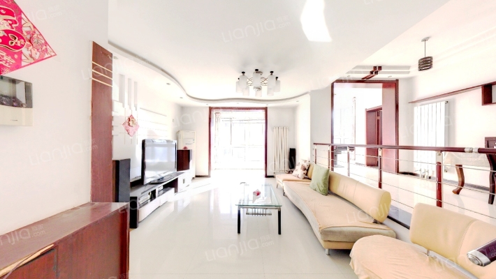 順驰城市艺墅二手房实景图