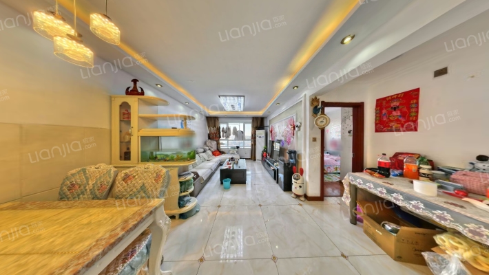 金辉湖畔里二手房实景图