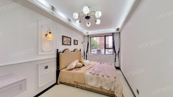 隆泰碧水山城B区二手房实景图