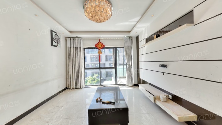 滇池卫城尚层二手房实景图