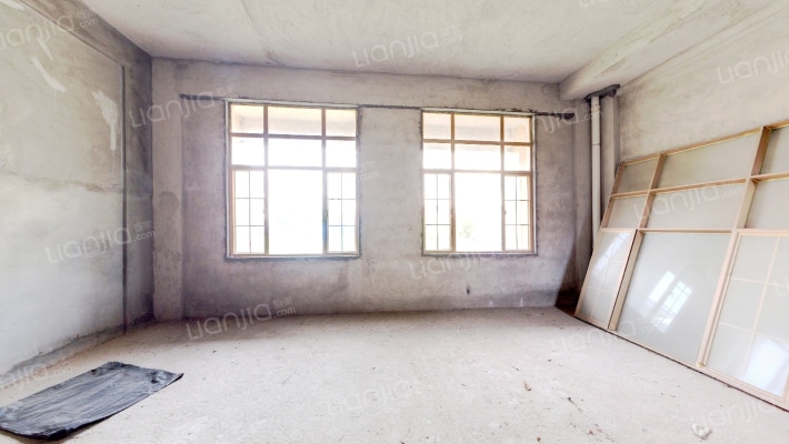 恒大山水龙盘二手房实景图