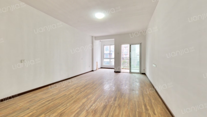 天琴湾二手房实景图