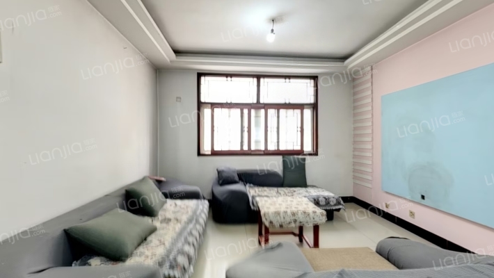 劳动局家属院二手房实景图