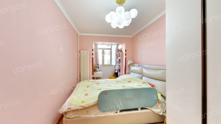 龙爪槐胡同9号院二手房实景图