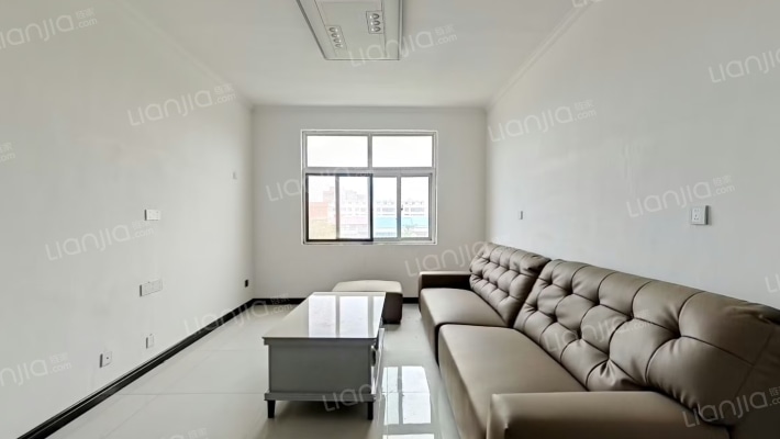 建设花园小区二手房实景图
