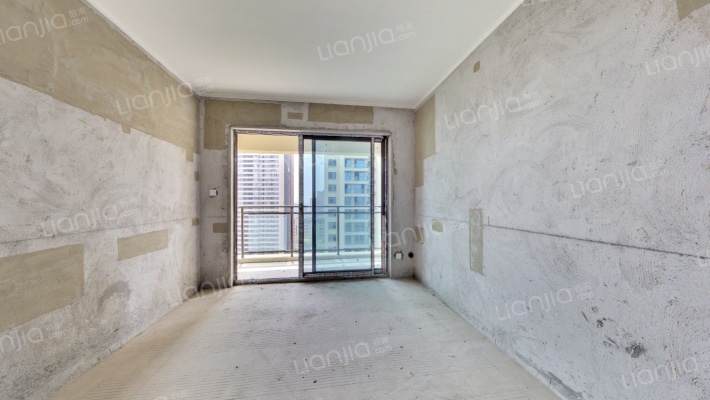 中国摩六期紫藤佳苑二手房实景图