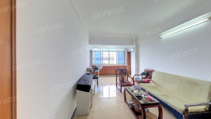 海虹花园二手房实景图