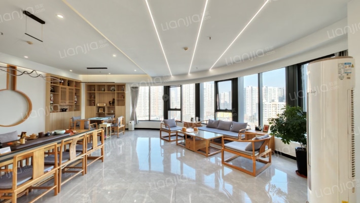 证大大拇指广场二手房实景图