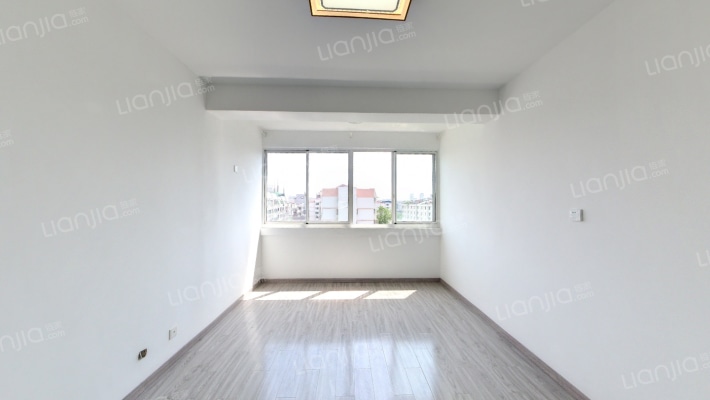 虹桥南村二手房实景图