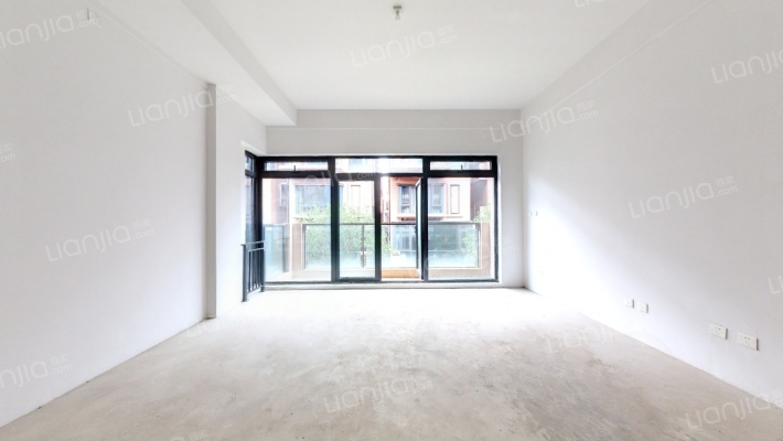 泷珀花园二手房实景图