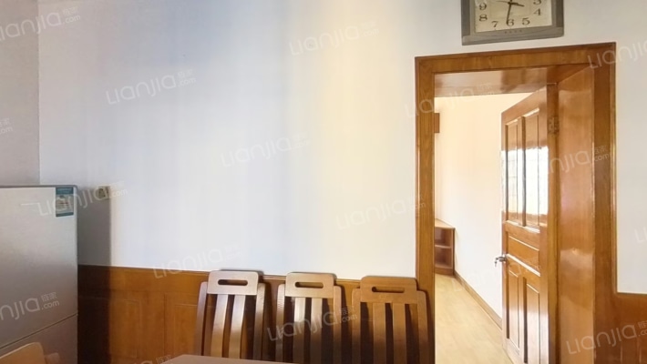 排岭区银岭村二手房实景图