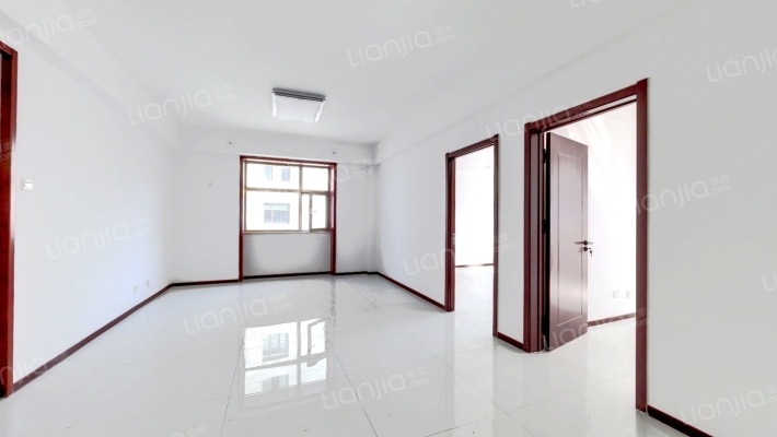 金融服务中心二手房实景图