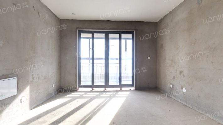 御龙国际二手房实景图