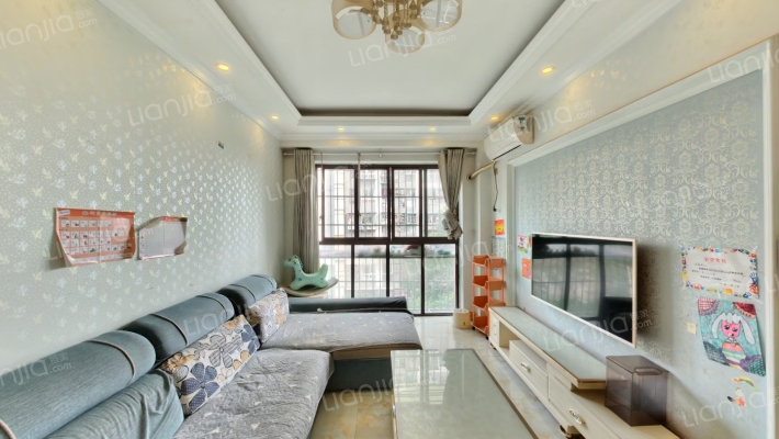 乐信爱琴屿二手房实景图