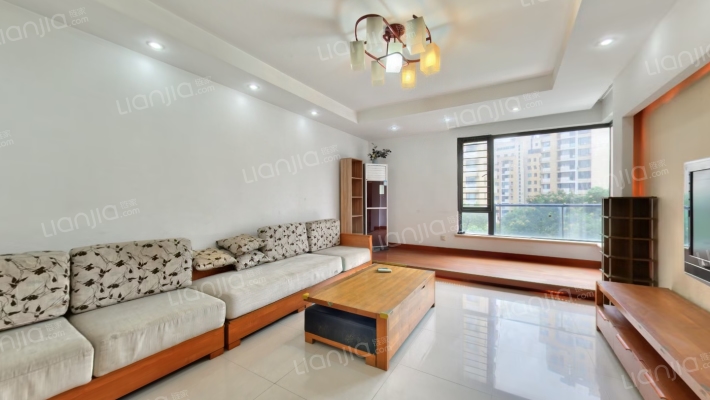 东湖大郡二期二手房实景图