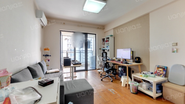 德意名居一期二手房实景图