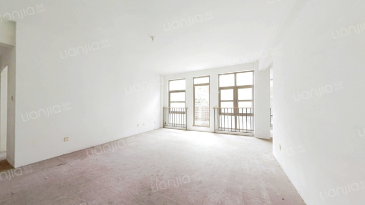 麓山国际拉佩维尔二手房实景图