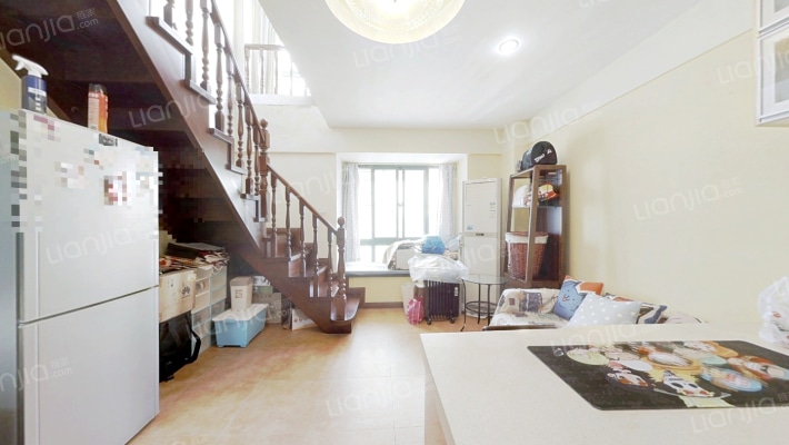 丹佛小镇二手房实景图