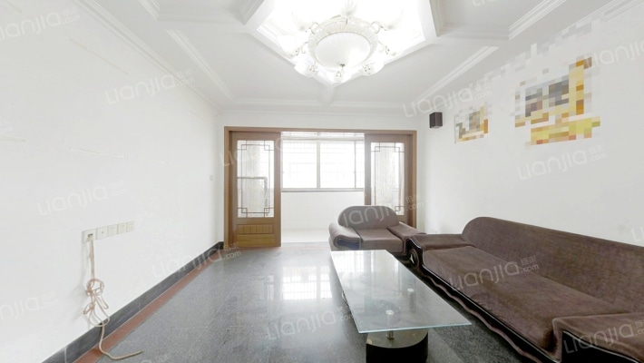 万峰四期小区二手房实景图