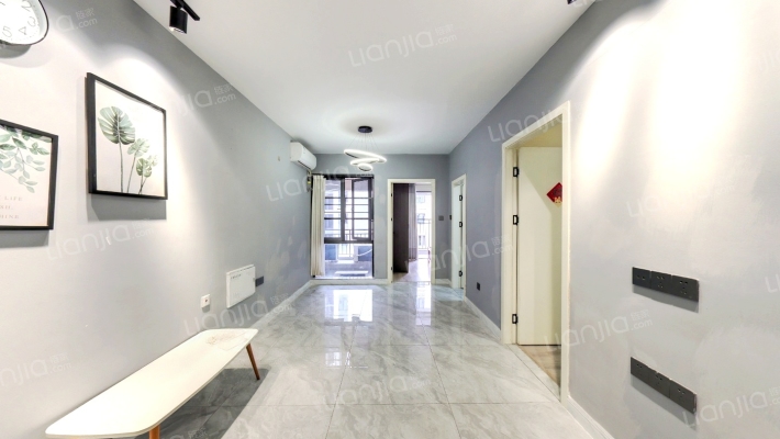 保利天悦颐海花园二手房实景图