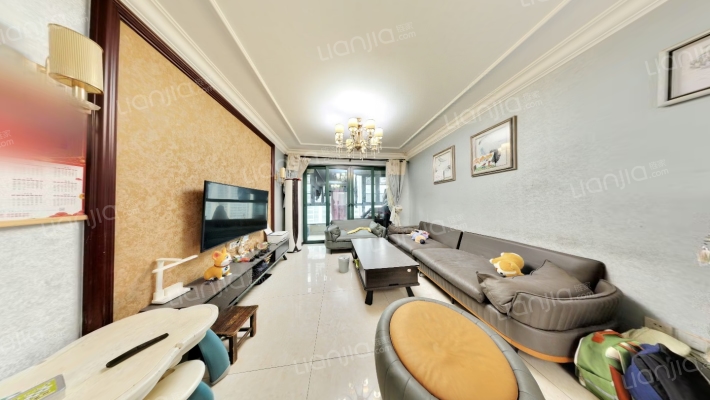 恒大绿洲三期二手房实景图