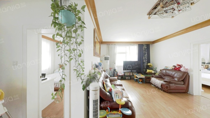 省高院宿舍二手房实景图