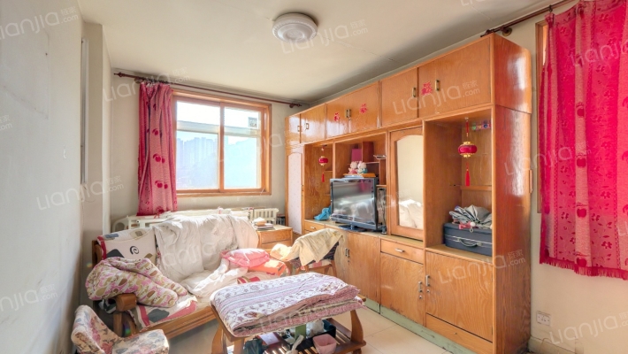 电修楼二手房实景图