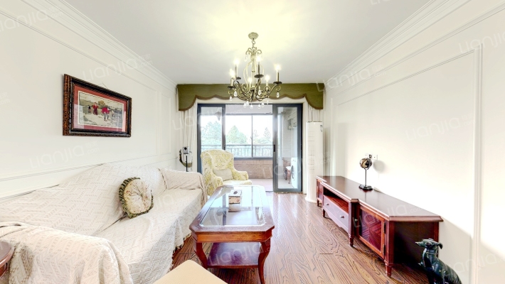 保利国际高尔夫花园塞纳河畔二手房实景图