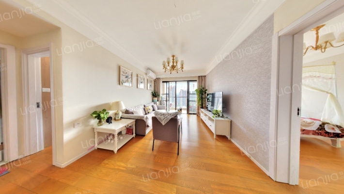 星河丹堤F区二手房实景图