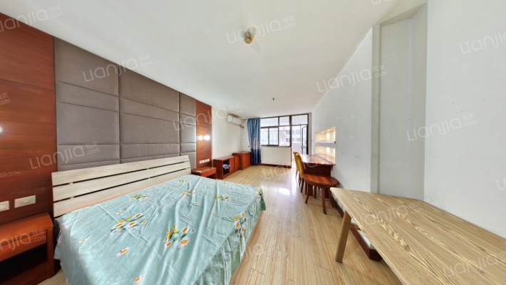 英雄大厦二手房实景图