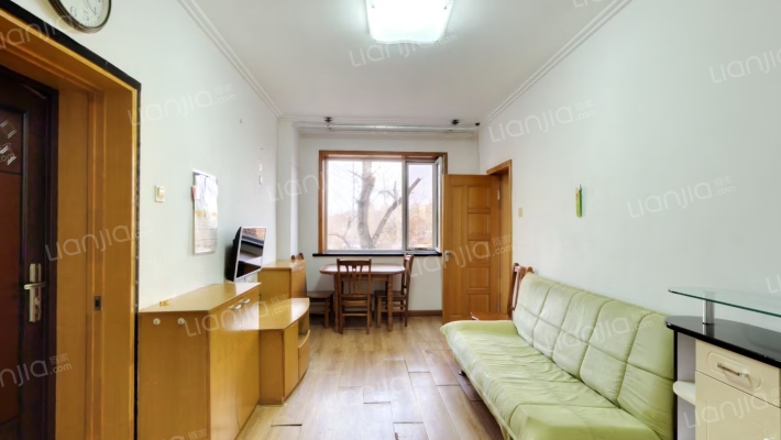 荣光花园二手房实景图