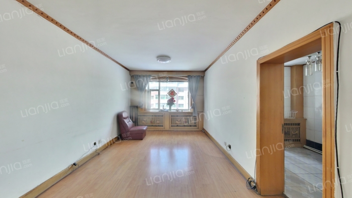 蓝天花园二手房实景图