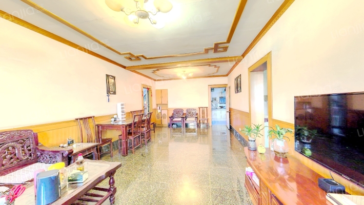 世纪大厦二手房实景图