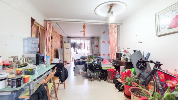 城子西街二手房实景图