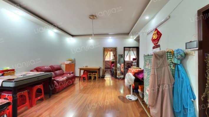 玉翠苑二手房实景图