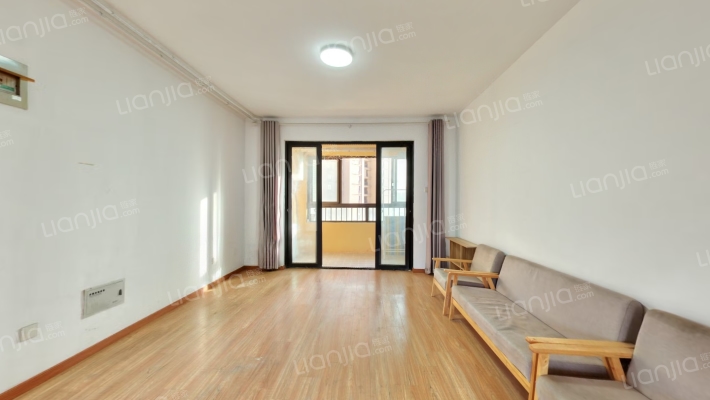 世茂翡翠府邸二手房实景图